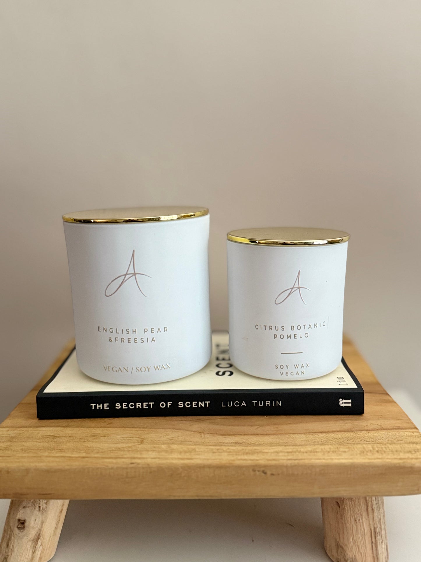 🍐 English Pear Soy Candle – 7oz (Vegan)